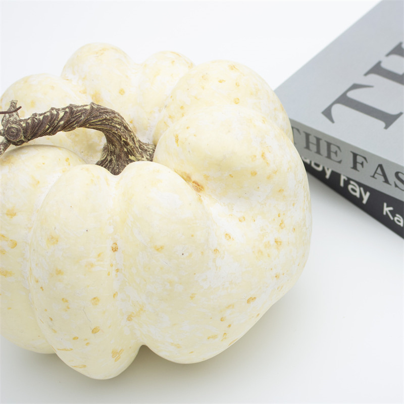 Diameter 19cm Milky White Autumn Simulation Pumpkin