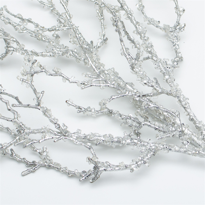 White Mist Pine Branch With Diamond